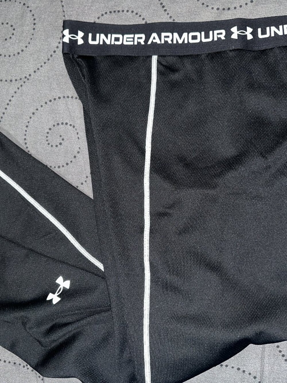 UNDER ARMOUR COLDGEAR COMPRESSION GRID BLACK LEGGINGS PANTS SIZE 2XL MEN $100.00
